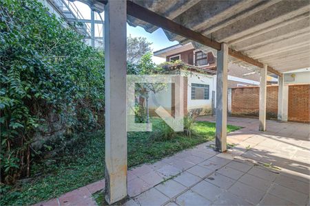 Casa à venda com 3 quartos, 204m² em Vila Cordeiro, São Paulo