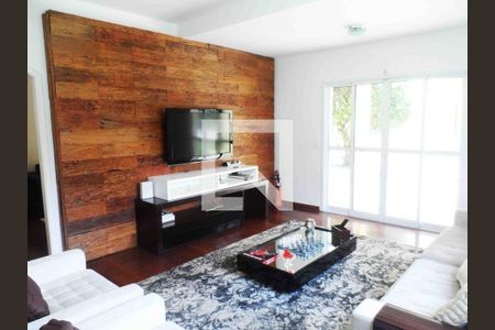 Casa à venda com 5 quartos, 400m² em Interlagos, São Paulo