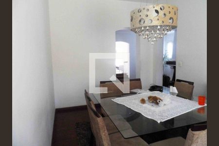 Casa à venda com 5 quartos, 400m² em Interlagos, São Paulo