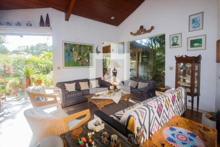 Sala de casa à venda com 6 quartos, 500m² em Chácara Monte Alegre, São Paulo