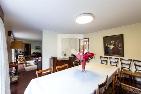 Casa à venda com 4 quartos, 400m² em Brooklin, São Paulo