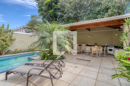 Casa à venda com 3 quartos, 370m² em Santo Amaro, São Paulo
