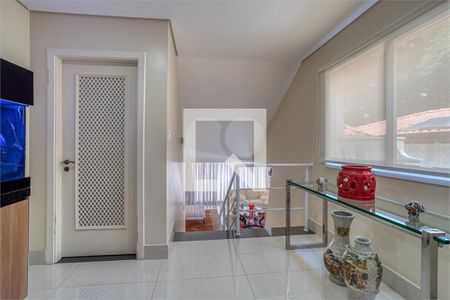 Casa à venda com 3 quartos, 370m² em Santo Amaro, São Paulo