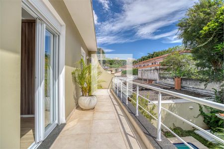 Casa à venda com 3 quartos, 370m² em Santo Amaro, São Paulo