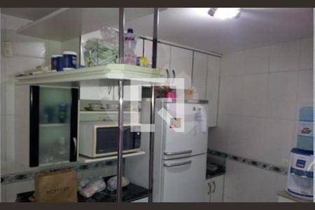 Casa à venda com 3 quartos, 186m² em Vila Brasilina, São Paulo