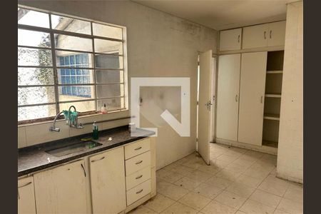 Casa à venda com 2 quartos, 250m² em Chácara Inglesa, São Paulo