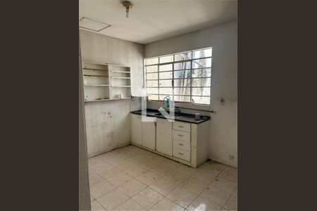 Casa à venda com 2 quartos, 250m² em Chácara Inglesa, São Paulo