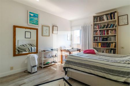 Casa à venda com 3 quartos, 142m² em Vila Madalena, São Paulo