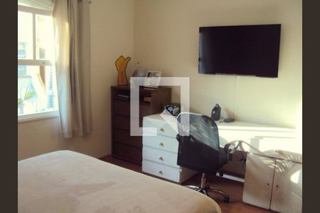 Casa à venda com 3 quartos, 196m² em Chácara Monte Alegre, São Paulo