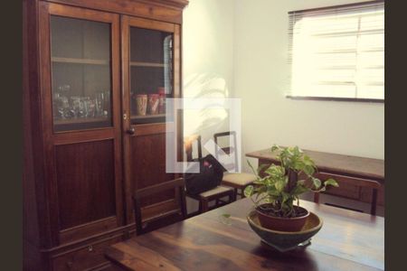 Casa à venda com 3 quartos, 196m² em Chácara Monte Alegre, São Paulo