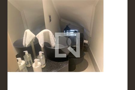 Casa à venda com 3 quartos, 154m² em Vila Cordeiro, São Paulo