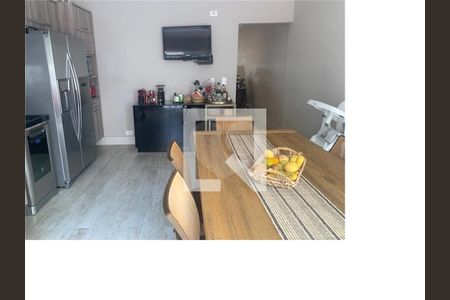 Casa à venda com 3 quartos, 154m² em Vila Cordeiro, São Paulo