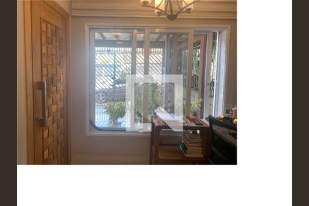 Casa à venda com 3 quartos, 154m² em Vila Cordeiro, São Paulo