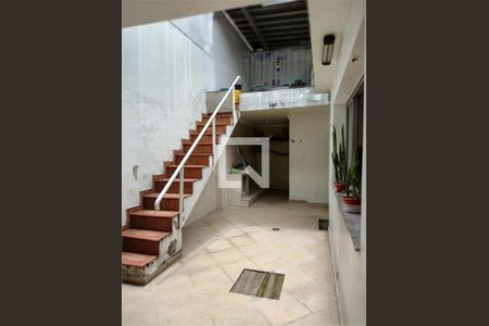 Casa à venda com 3 quartos, 203m² em Indianópolis, São Paulo