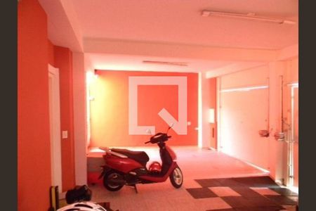 Casa à venda com 3 quartos, 250m² em Cidade Vargas, São Paulo