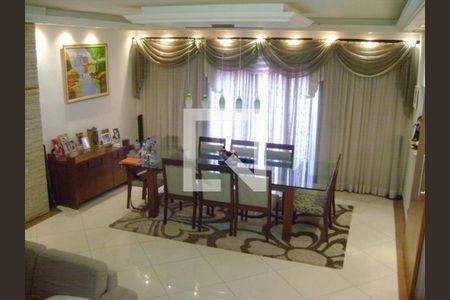 Casa à venda com 3 quartos, 250m² em Cidade Vargas, São Paulo