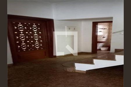 Casa à venda com 4 quartos, 280m² em Penha de França, São Paulo