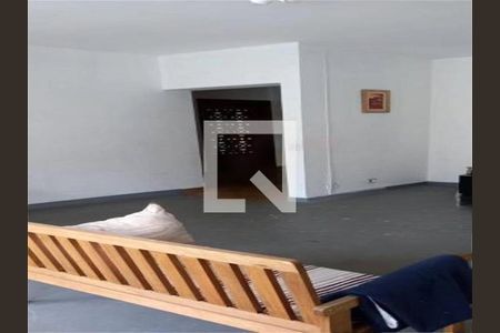 Casa à venda com 4 quartos, 280m² em Penha de França, São Paulo