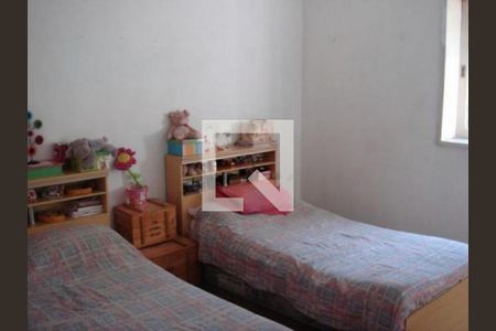 Casa à venda com 3 quartos, 260m² em Jardim Trussardi, São Paulo