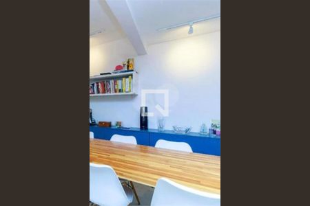 Casa à venda com 4 quartos, 251m² em Chácara Santo Antônio (Zona Sul), São Paulo