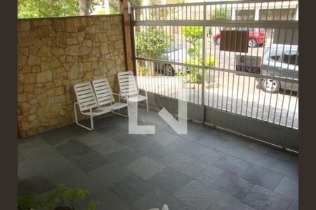 Casa à venda com 3 quartos, 225m² em Vila Monumento, São Paulo