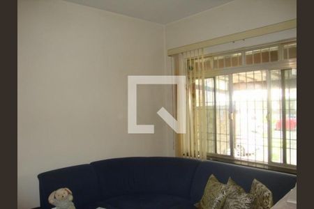 Casa à venda com 3 quartos, 225m² em Vila Monumento, São Paulo