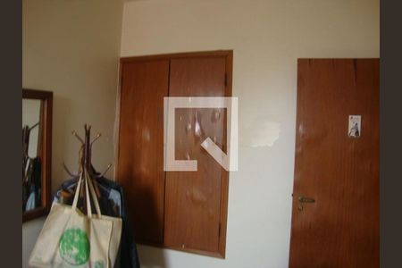 Casa à venda com 3 quartos, 225m² em Vila Monumento, São Paulo