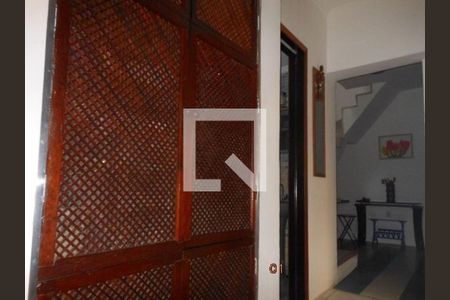 Casa à venda com 2 quartos, 170m² em Vila Caju, São Paulo