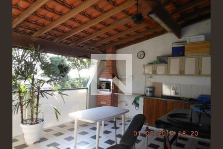 Casa à venda com 2 quartos, 170m² em Vila Caju, São Paulo