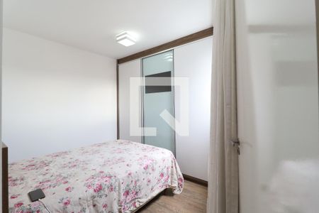 Quarto 1 de apartamento à venda com 2 quartos, 55m² em Vila Mazzei, São Paulo