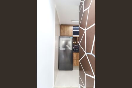 Cozinha de apartamento para alugar com 2 quartos, 55m² em Vila Mazzei, São Paulo