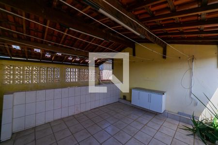 Área Externa de casa à venda com 3 quartos, 119m² em Vila Paulistania, São Paulo
