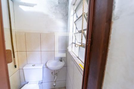 Lavabo de casa à venda com 3 quartos, 119m² em Vila Paulistania, São Paulo