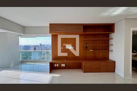 Sala de TV de apartamento à venda com 3 quartos, 125m² em Pinheiros, São Paulo