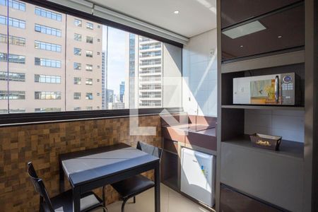 Varanda de kitnet/studio para alugar com 1 quarto, 30m² em Vila Olímpia, São Paulo