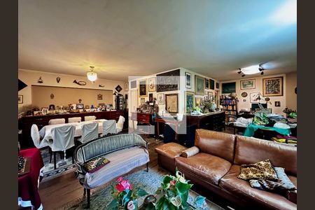 Sala de casa à venda com 6 quartos, 1000m² em Vila Cordeiro, São Paulo