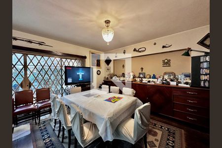 Sala de casa à venda com 6 quartos, 1000m² em Vila Cordeiro, São Paulo