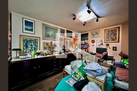 Sala de casa à venda com 6 quartos, 1000m² em Vila Cordeiro, São Paulo