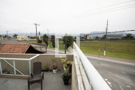 Quintal de casa para alugar com 3 quartos, 450m² em Cidade Ocian, Praia Grande