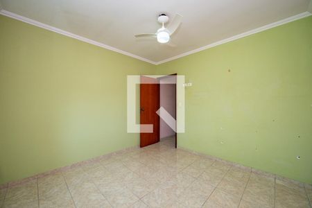 Quarto 1 de casa para alugar com 2 quartos, 120m² em Cidade Ademar, São Paulo