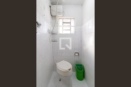 Banheiro de casa para alugar com 1 quarto, 40m² em Cidade Antônio Estêvão de Carvalho, São Paulo