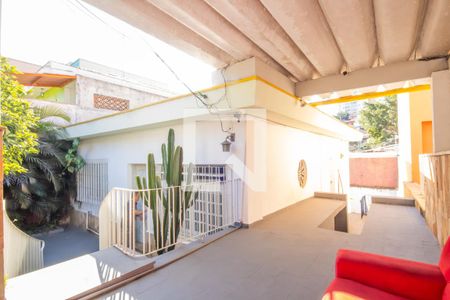 Entrada de casa à venda com 3 quartos, 227m² em Vila Campesina, Osasco