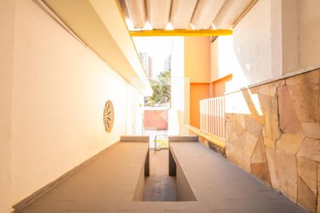 Entrada de casa à venda com 3 quartos, 227m² em Vila Campesina, Osasco