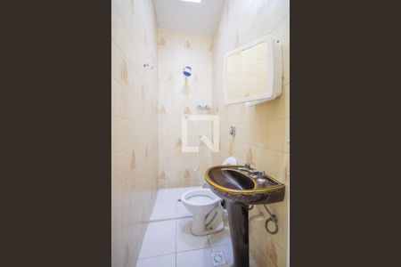 Banheiro do Studio 2 de casa à venda com 3 quartos, 227m² em Vila Campesina, Osasco