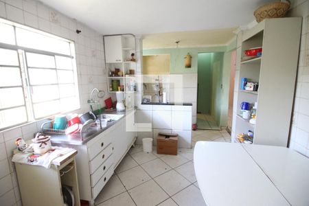 Cozinha de casa à venda com 2 quartos, 120m² em Cipava, Osasco