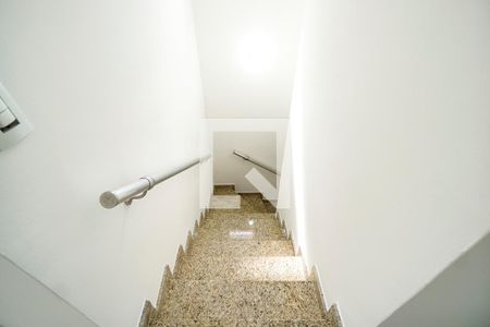 Escada de casa à venda com 3 quartos, 200m² em Vila Aricanduva, São Paulo