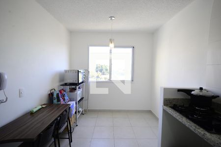 Sala/Cozinha de apartamento à venda com 2 quartos, 32m² em Cambuci, São Paulo