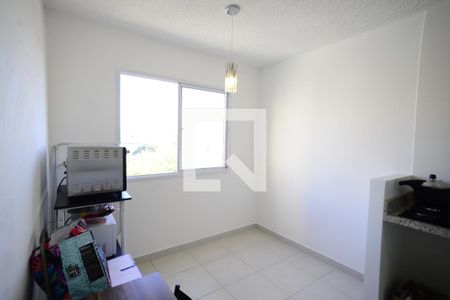 Sala/Cozinha de apartamento à venda com 2 quartos, 32m² em Cambuci, São Paulo