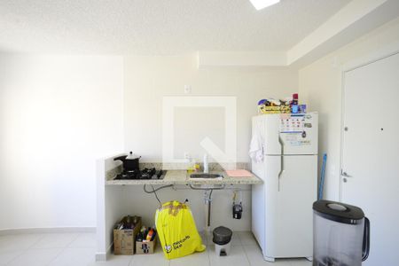 Sala/Cozinha de apartamento à venda com 2 quartos, 32m² em Cambuci, São Paulo