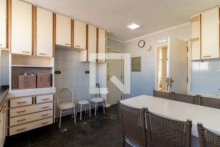 Cozinha de apartamento à venda com 3 quartos, 189m² em Santana, São Paulo